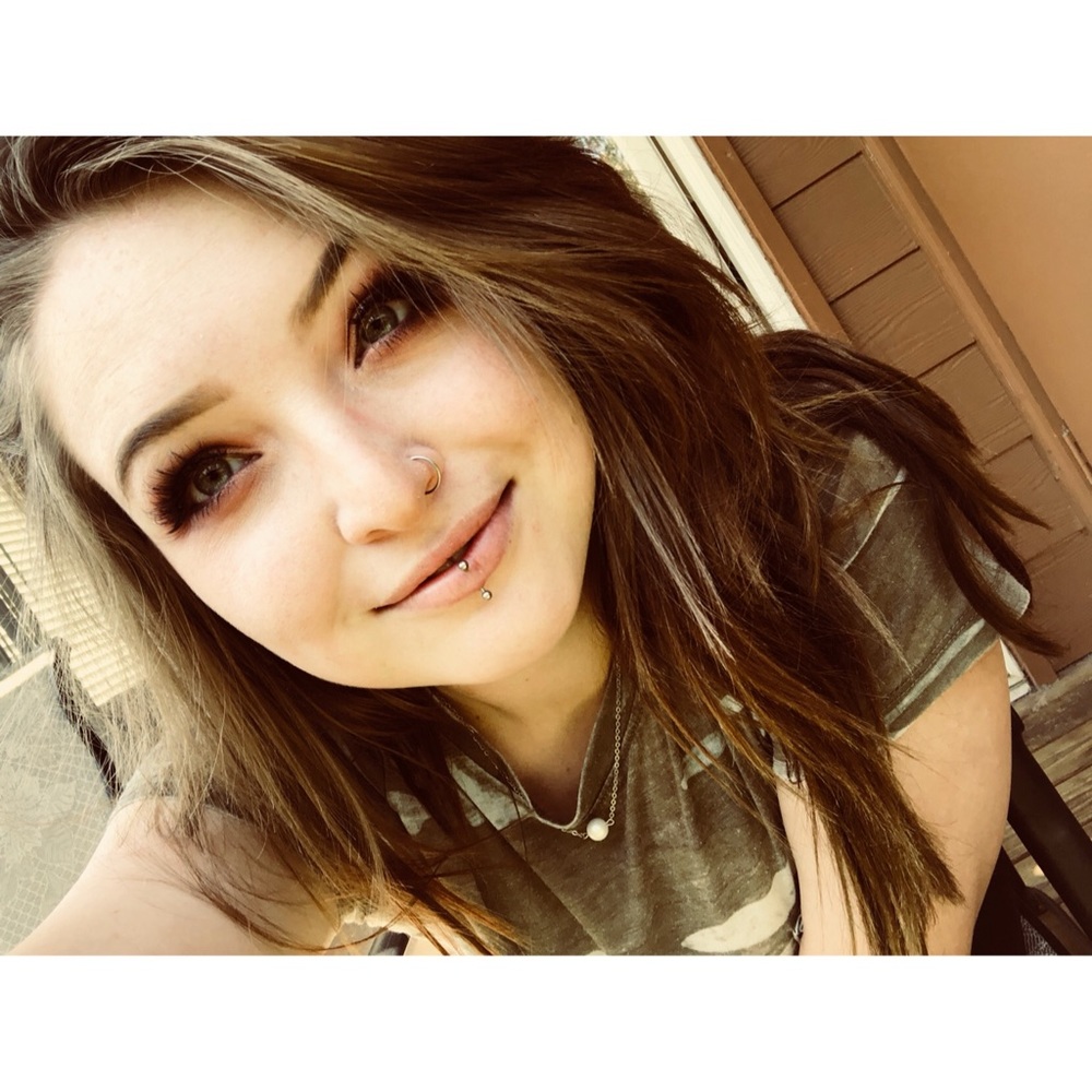 Meet Your Posher, Paige